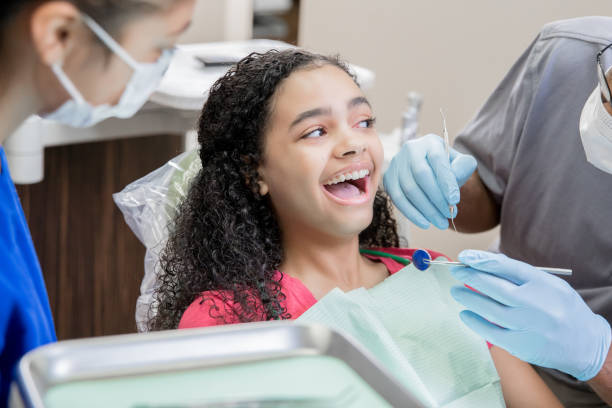 Best Emergency Cosmetic Dentistry (e.g., broken veneers) in Tipton, CA